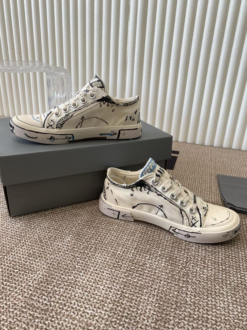 Balenciaga Low Shoes